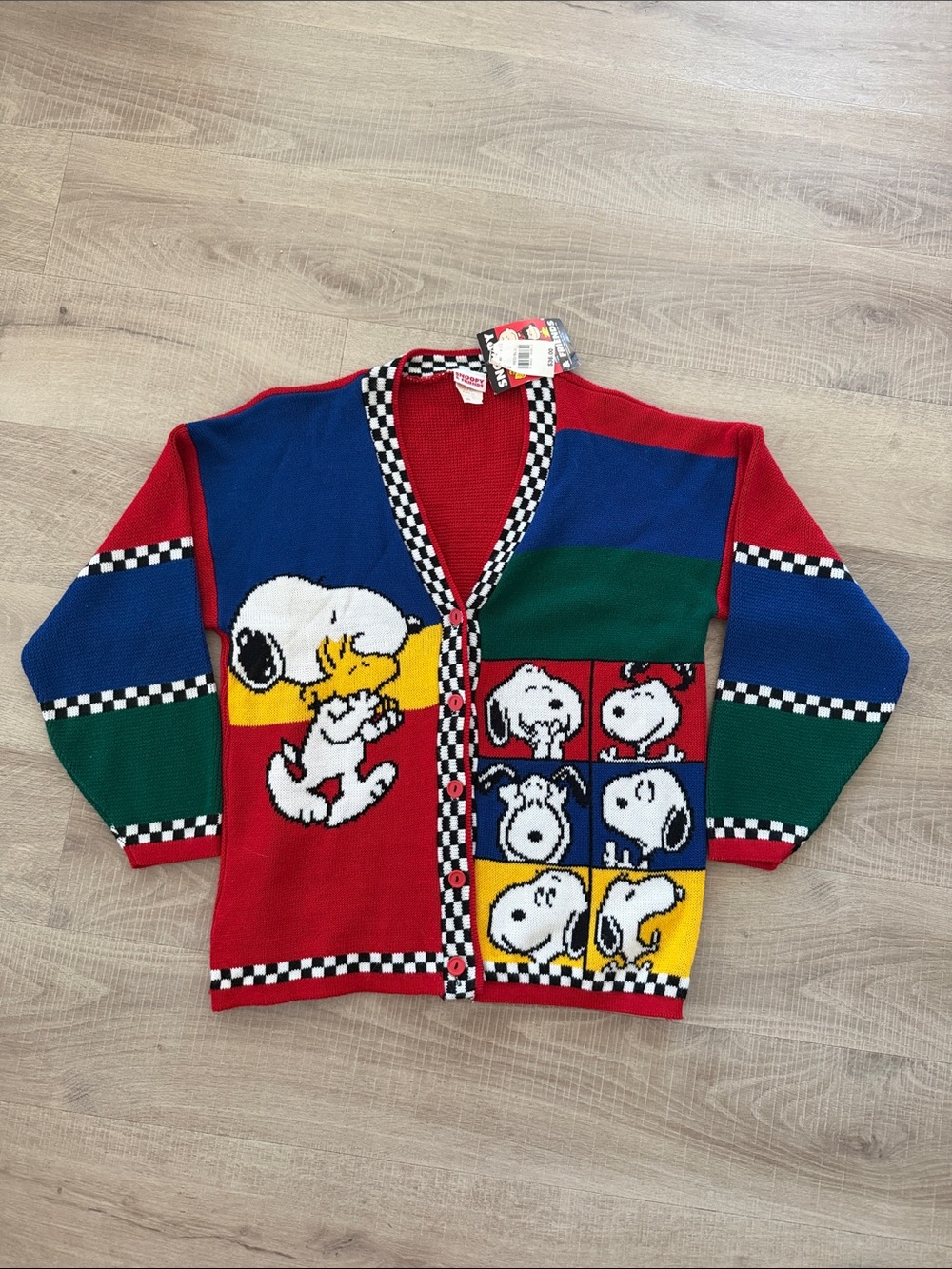 NWT Vintage Snoopy Knit Cardigan Sweater size small.